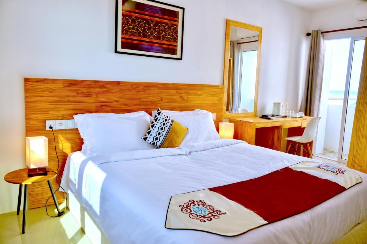 Island Ambience Hotel Maafushi Luaran gambar